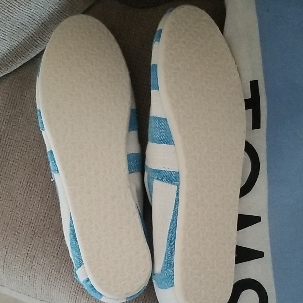 TOMS Women's Espadrilles in Blue and White - Picture 4 of 4